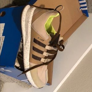 Adidas SL Loo Runner